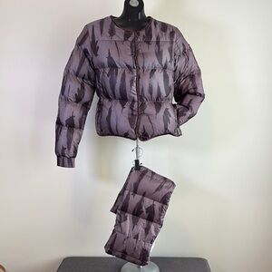 Helly Hansen Embla! Women's Purple Patterned Puffer Jacket with matching Scarf!